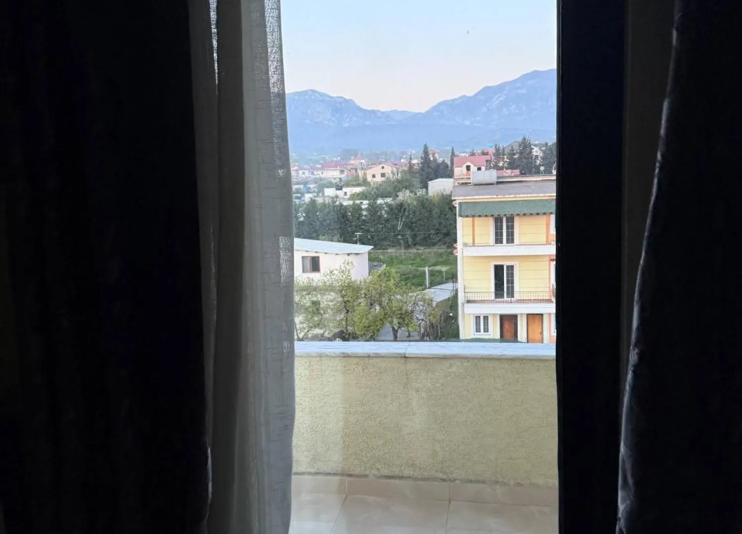 Affittacamere Room With Garden View Kamez